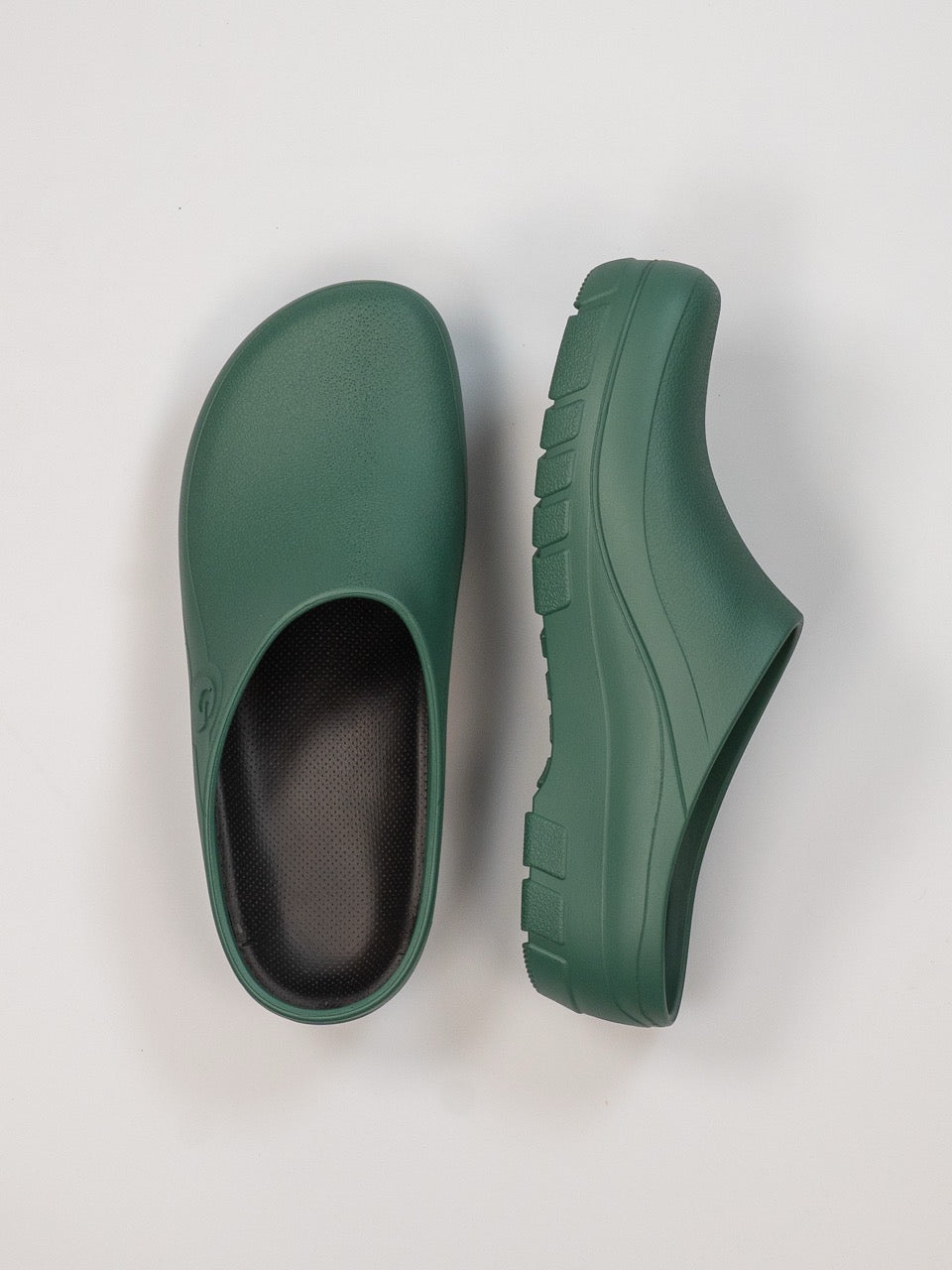 Groene Rocker Gardy Foam Green tuinklompen van bovenaf en van opzij, met open hiel