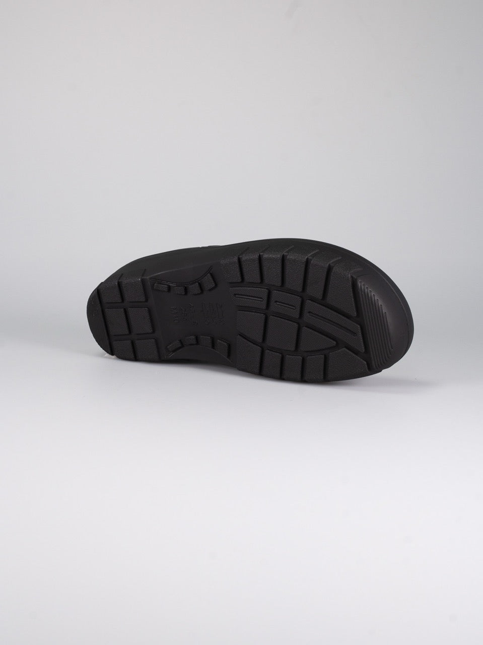 Antislipzool met laddergrip van de Rocker Gardy Foam Black tuinklomp